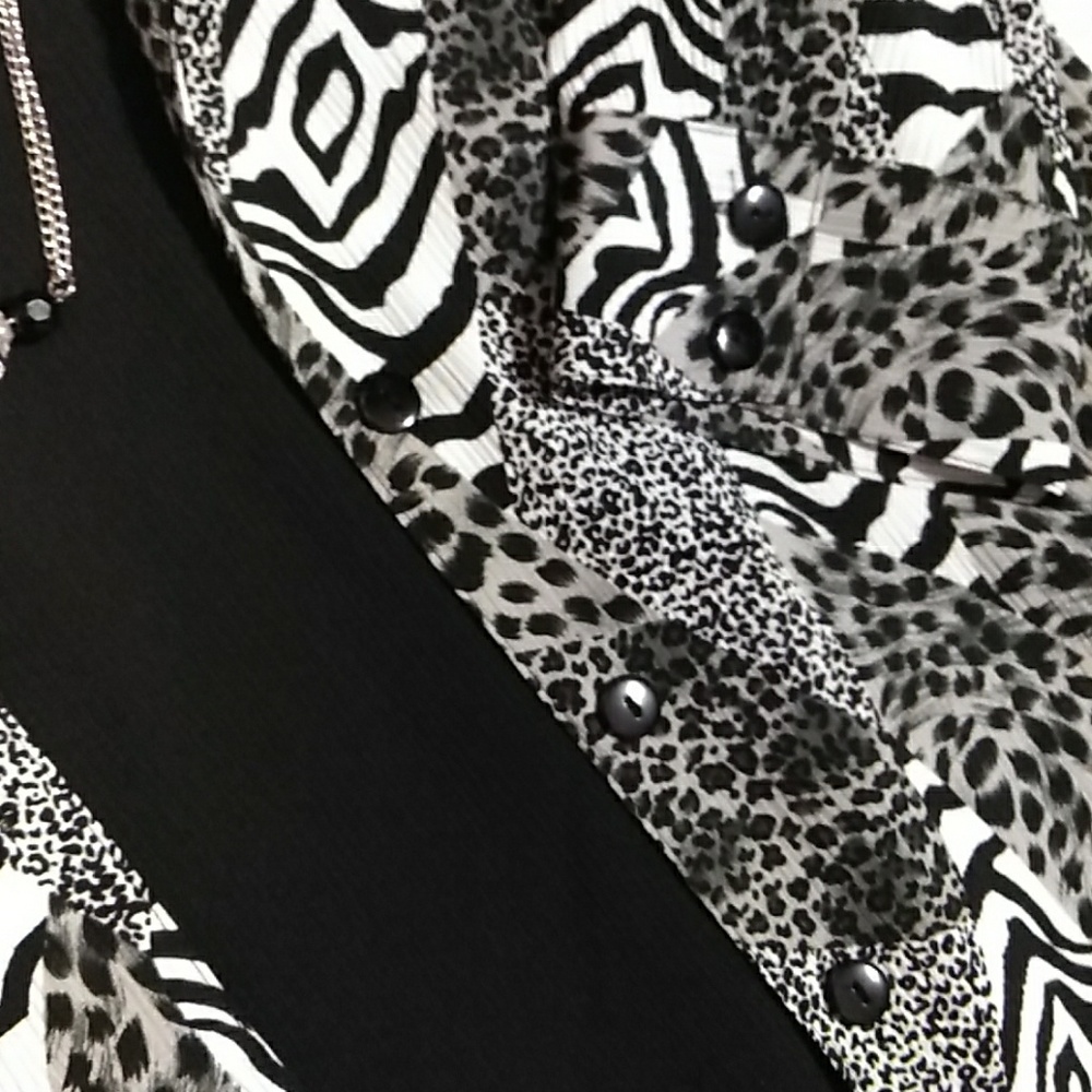 NOTATIONS TOP WOMEN'S SIZE 1X - Picture 4 of 8